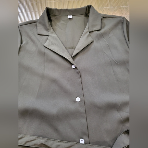 The One Medium Army Green Elbow Sleeve Midi Shirt Dress - Picture 3 of 9